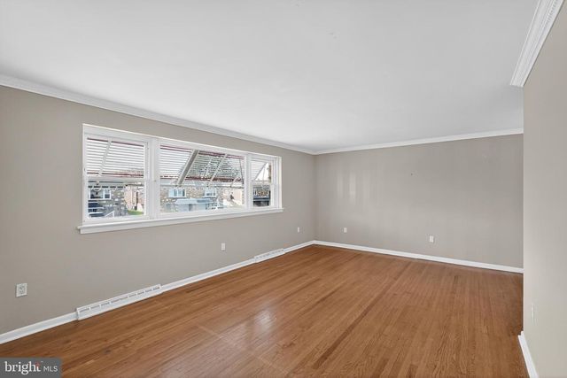 811 BORBECK AVE, Philadelphia, PA 19111