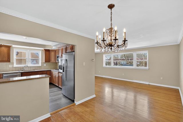 811 BORBECK AVE, Philadelphia, PA 19111
