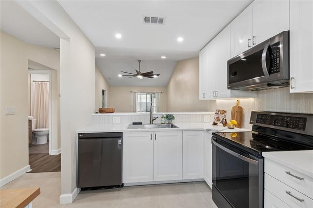 10780 43RD STREET N 707, Clearwater, FL 33762