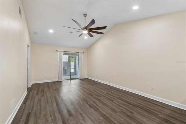 10780 43RD STREET N 707, Clearwater, FL 33762