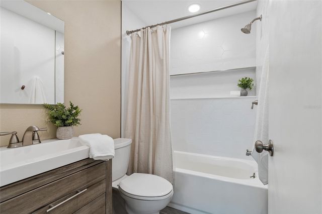 10780 43RD STREET N 707, Clearwater, FL 33762