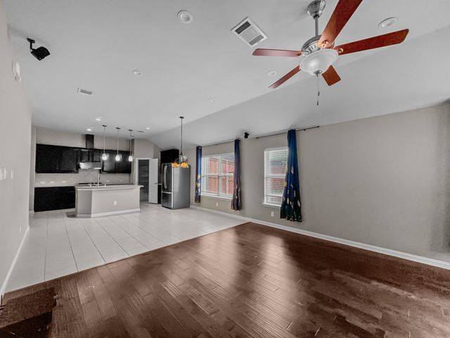 3205 Ridgeway Drive, Mckinney, TX 75071