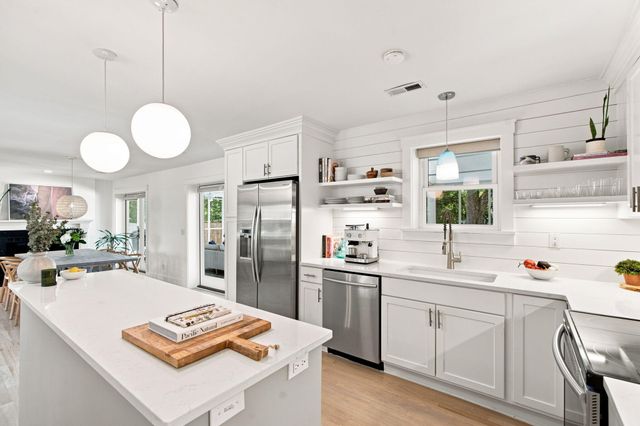 37 32nd Avenue, Isle Of Palms, SC 29451
