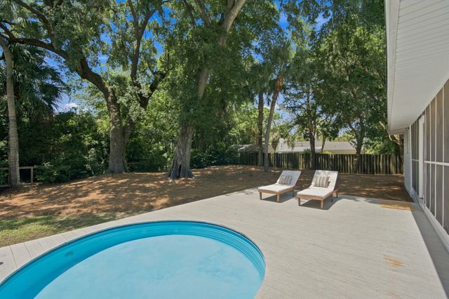 37 32nd Avenue, Isle Of Palms, SC 29451
