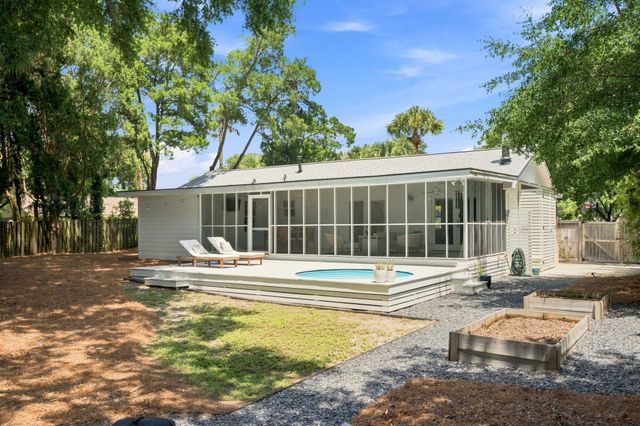 37 32nd Avenue, Isle Of Palms, SC 29451