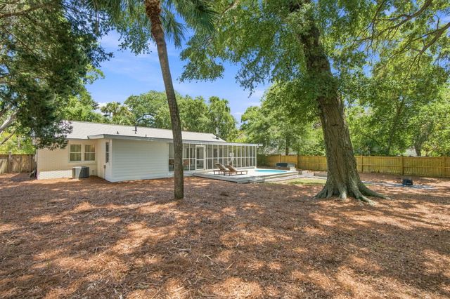 37 32nd Avenue, Isle Of Palms, SC 29451