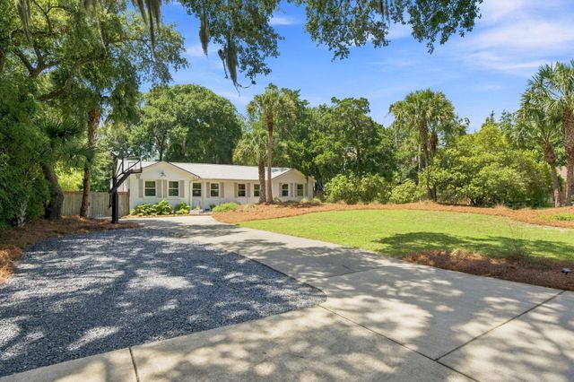 37 32nd Avenue, Isle Of Palms, SC 29451