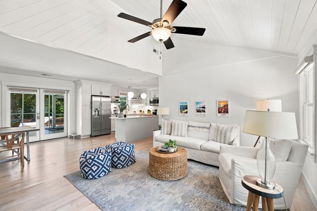 37 32nd Avenue, Isle Of Palms, SC 29451