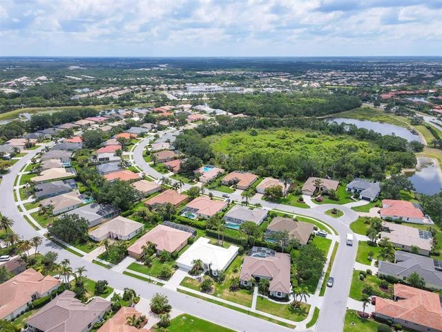 5106 FAR OAK CIRCLE, Sarasota, FL 34238