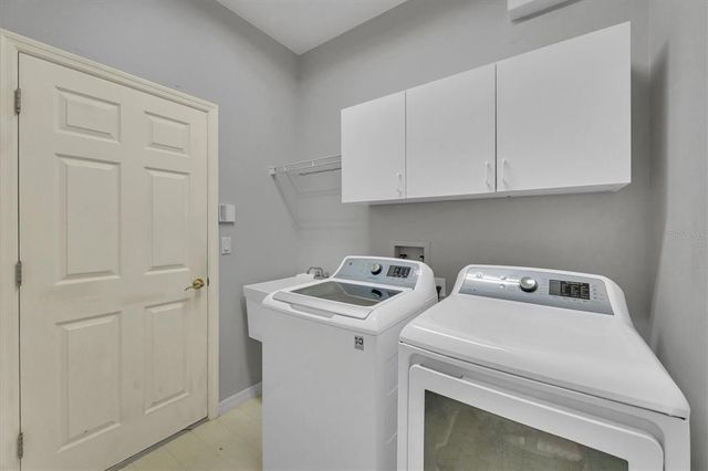 5106 FAR OAK CIRCLE, Sarasota, FL 34238
