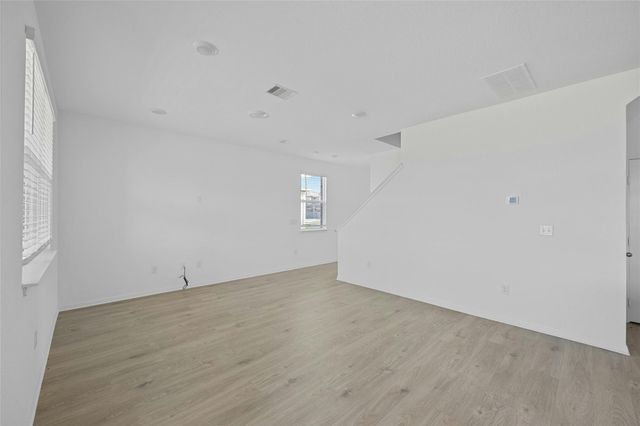 321 Brody LN, Georgetown, TX 78626