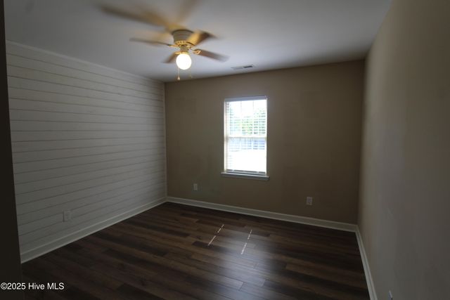 307 Basil Court, Hubert, NC 28539