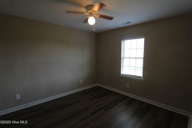 307 Basil Court, Hubert, NC 28539