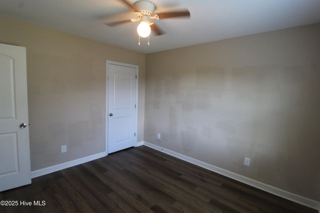 307 Basil Court, Hubert, NC 28539
