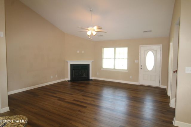 307 Basil Court, Hubert, NC 28539