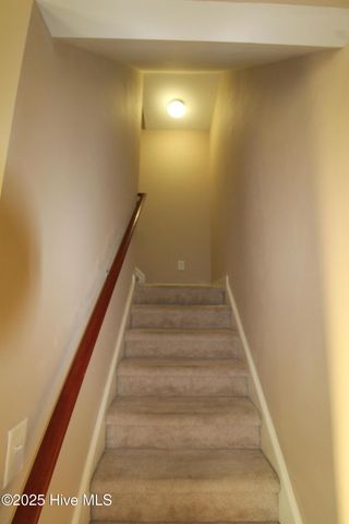 307 Basil Court, Hubert, NC 28539