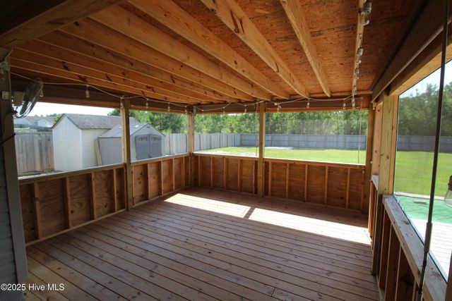 307 Basil Court, Hubert, NC 28539