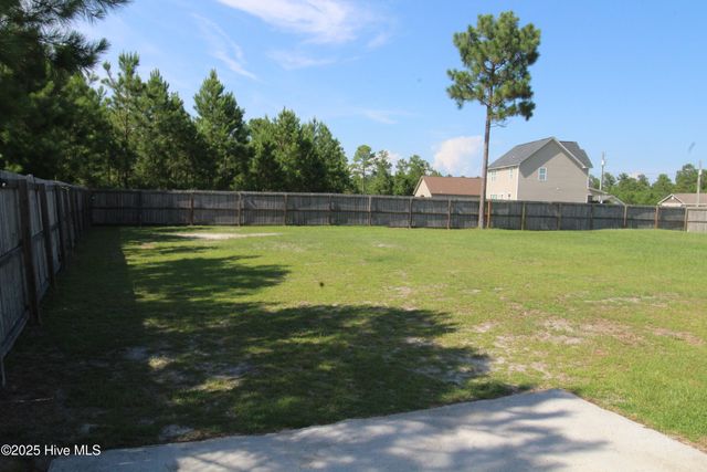 307 Basil Court, Hubert, NC 28539