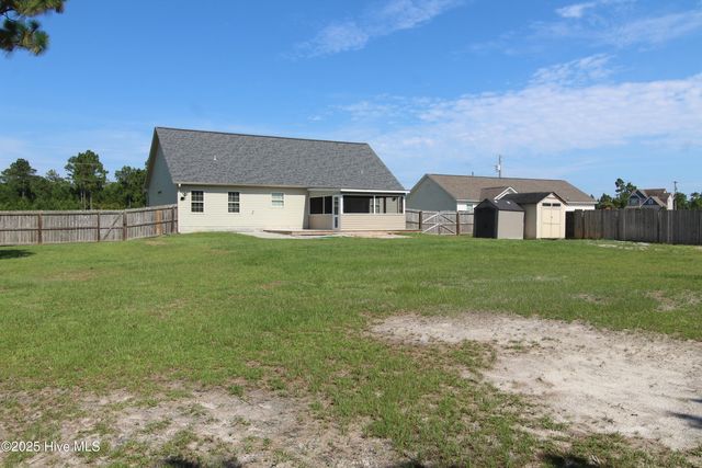 307 Basil Court, Hubert, NC 28539