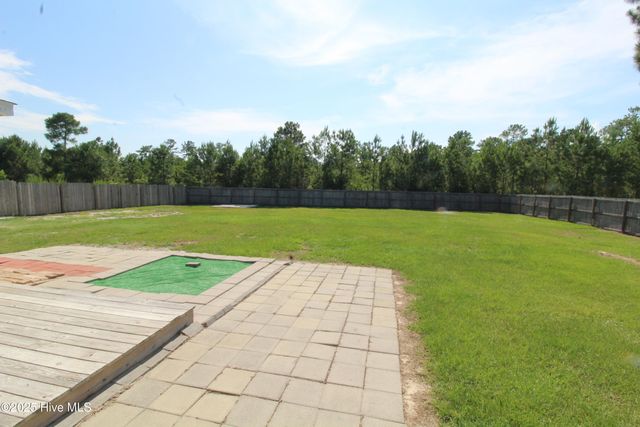 307 Basil Court, Hubert, NC 28539