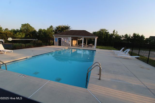 307 Basil Court, Hubert, NC 28539