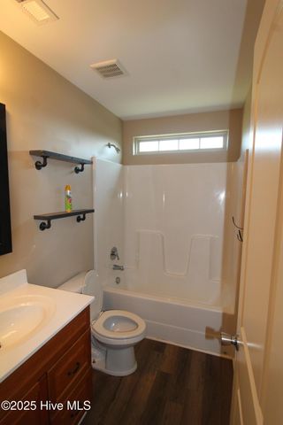 307 Basil Court, Hubert, NC 28539