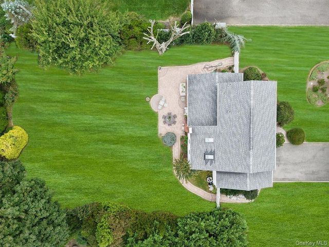 17 Greenvale Drive, East Northport, NY 11731