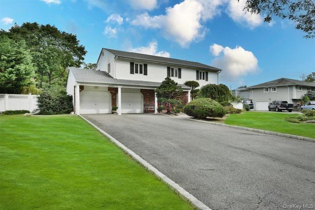 17 Greenvale Drive, East Northport, NY 11731
