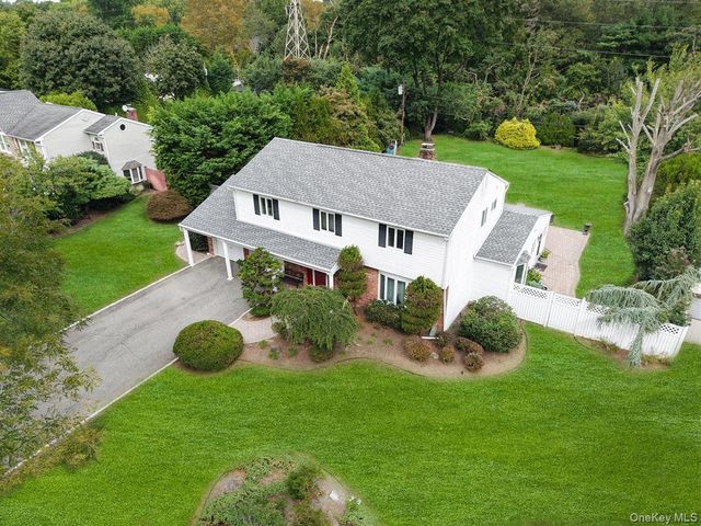 17 Greenvale Drive, East Northport, NY 11731