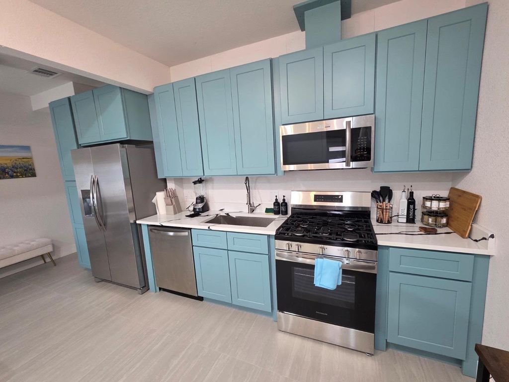 7103 Long Point Road A, Houston, TX 77055
