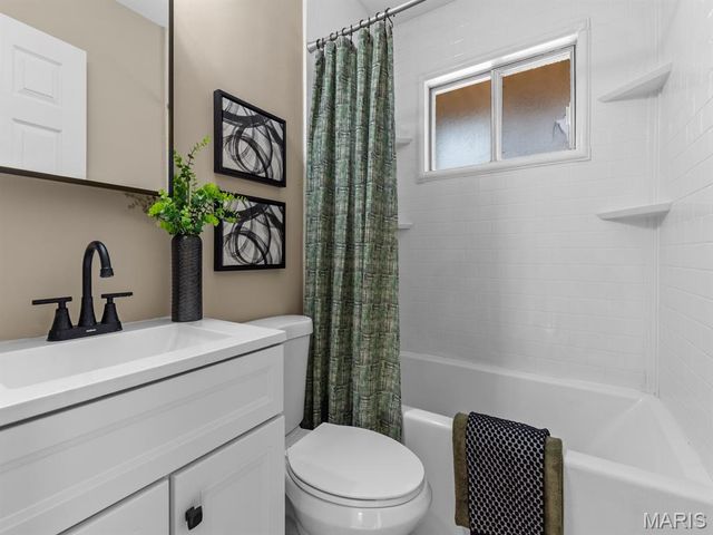 745 Mullanphy Road, Florissant, MO 63031