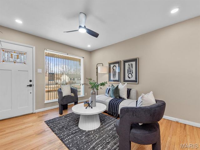 745 Mullanphy Road, Florissant, MO 63031