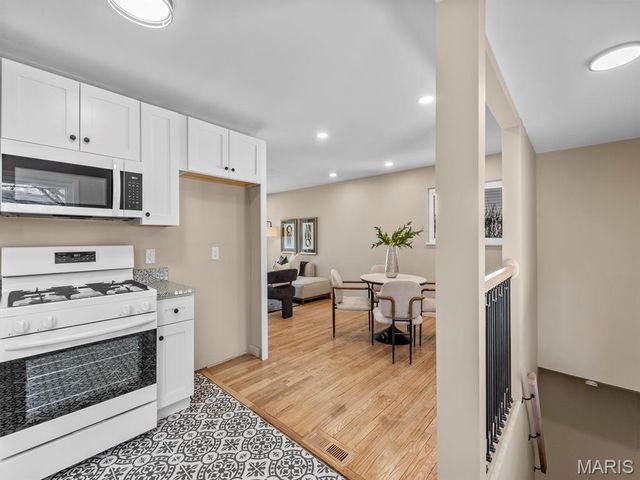 745 Mullanphy Road, Florissant, MO 63031