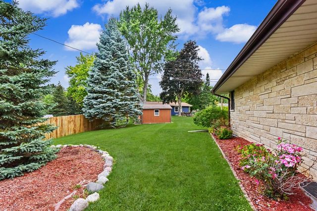 S68W13026 Bristlecone LANE, Muskego, WI 53150