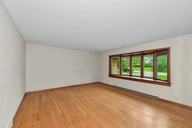 S68W13026 Bristlecone LANE, Muskego, WI 53150
