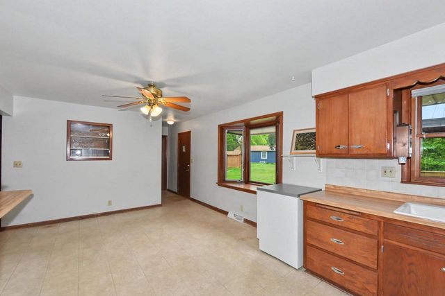 S68W13026 Bristlecone LANE, Muskego, WI 53150