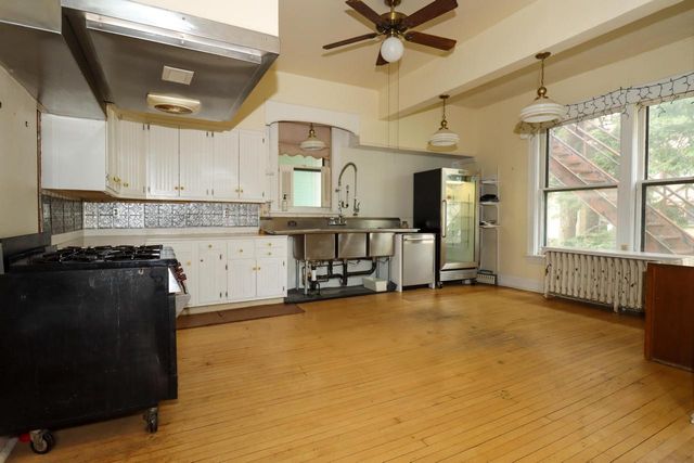 116 10th STREET, Racine, WI 53403