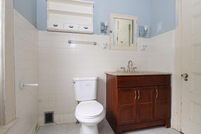116 10th STREET, Racine, WI 53403