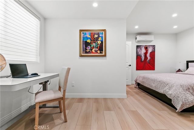 6712 Ventura Canyon Avenue, Van Nuys, CA 91401