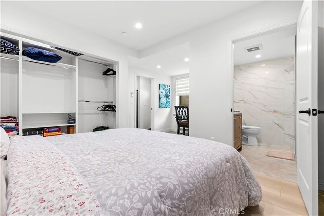 6712 Ventura Canyon Avenue, Van Nuys, CA 91401