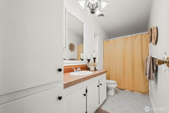 998 Mahogany Lane NW, Bremerton, WA 98311