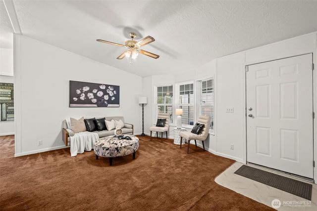 998 Mahogany Lane NW, Bremerton, WA 98311