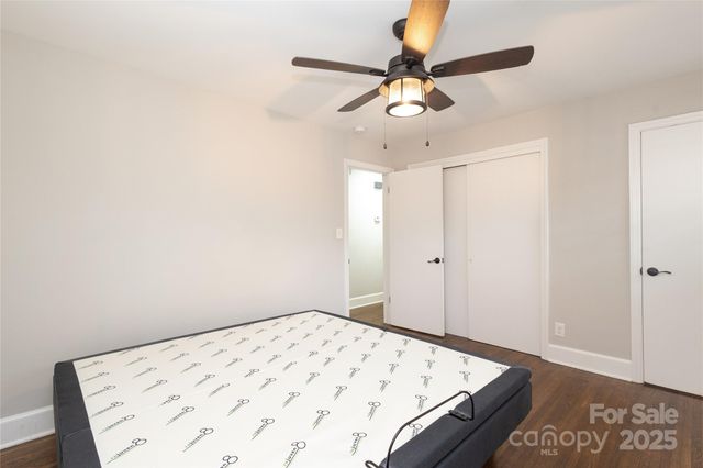 3801 Sudbury Road, Charlotte, NC 28205