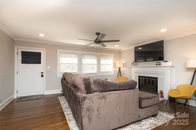 3801 Sudbury Road, Charlotte, NC 28205