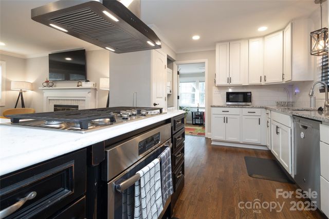 3801 Sudbury Road, Charlotte, NC 28205