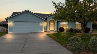 322 Wenas Ct., Richland, WA 99352
