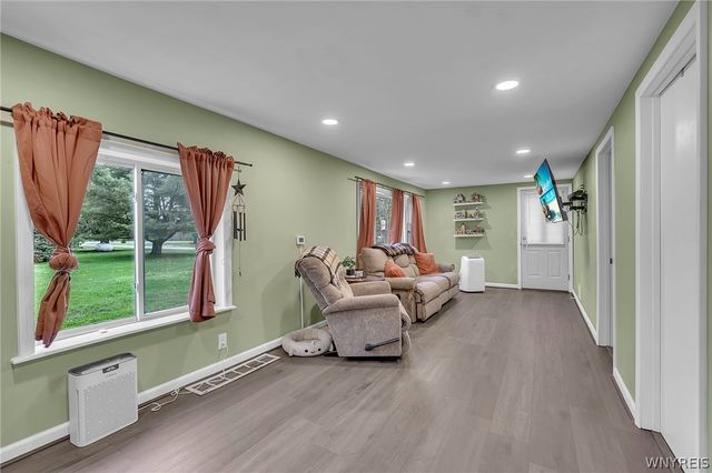 15155 White City Road, Barre, NY 14411