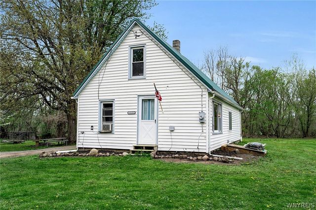15155 White City Road, Barre, NY 14411