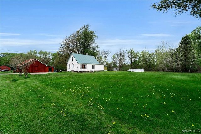 15155 White City Road, Barre, NY 14411