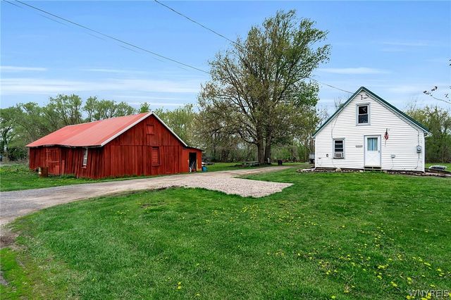 15155 White City Road, Barre, NY 14411